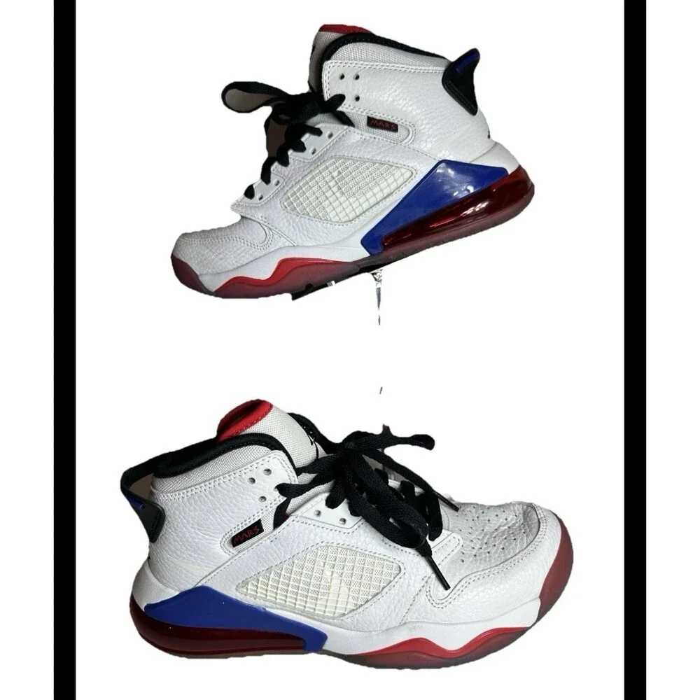 Nike Basketball Shoes Youth Boys 6Y White Air Jordan Mars 270 University Red